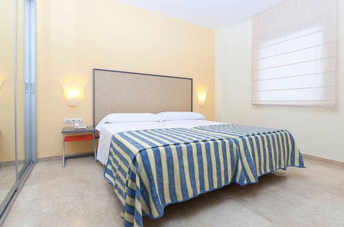 Photo 2 - Apartamentos Vértice Sevilla Aljarafe