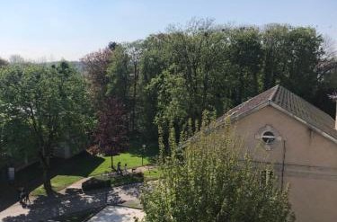 Foto 10 - Apartamento en Vittel con terraza y vistas al jardín