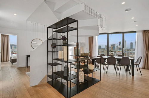 Photo 9 - Southwark by Q Apartments