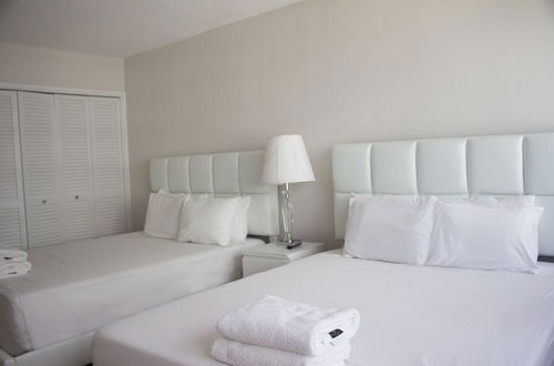 Foto 36 - The Alexander All Suites Hotel