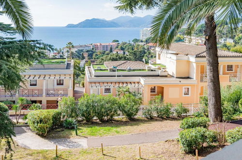 Photo 25 - Casa de 3 habitaciones en Cannes con piscina privada y vistas al mar, 84 m², 3 bedrooms