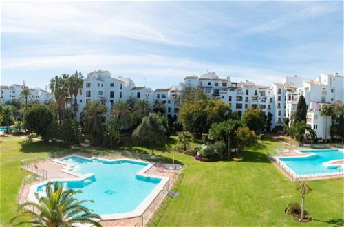 Photo 4 - Apartment in Marbella with private pool and pool view