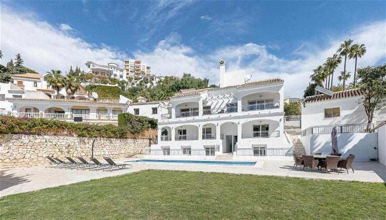 Photo 1 - Villa in Benalmádena with private pool and pool view