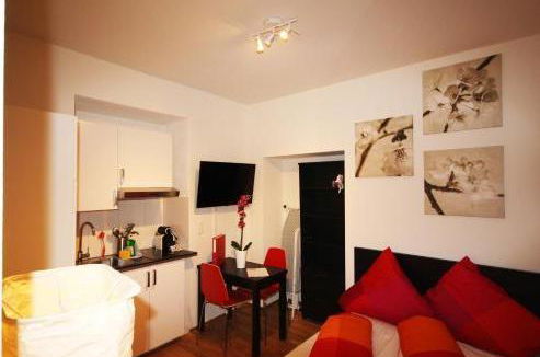 Photo 38 - HITrental Old Town Apartments