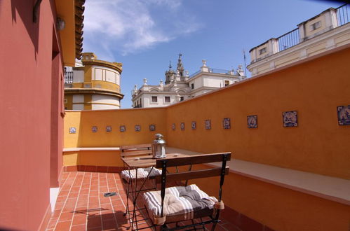 Photo 1 - Living Sevilla Apartments Catedral