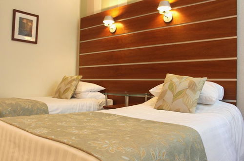 Photo 10 - Dunchurch Park Hotel