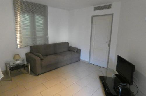 Photo 3 - Le Vieux Port Apartments