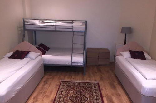 Photo 21 - Lyall Apartment Hotel