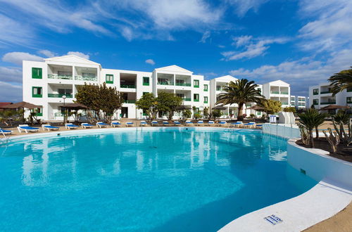 Photo 1 - Blue Sea Apartamentos Costa Teguise Beach
