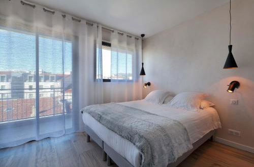 Photo 39 - Apartment in Cannes with garden and sea view