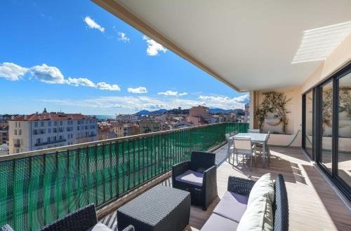 Photo 3 - Apartment in Cannes with garden and sea view