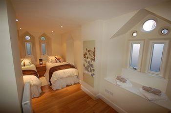 Photo 14 - Edinburgh Church Apartments