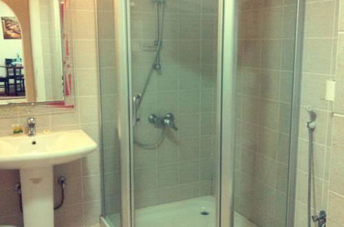 Photo 2 - Ayyam Inn Furnished Apartments
