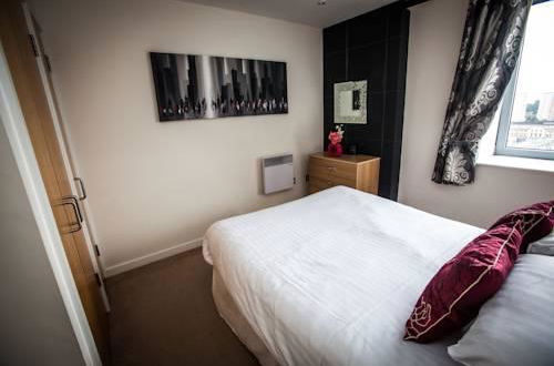 Photo 10 - Cranbrook House Apartments - Near Ice Arena