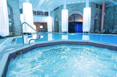 Photo 8 - Shrigley Hall Hotel