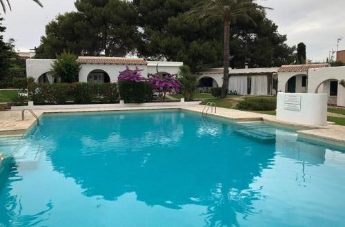 Foto 18 - Appartamento a Sant Lluís con piscina e vista giardino