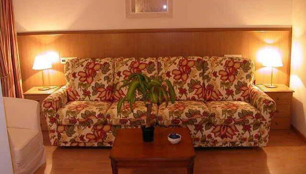 Photo 1 - Apartamentos Pegaso Suites