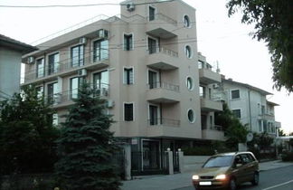 Photo 2 - Ddenko Apartment