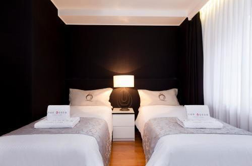Photo 2 - The Queen Luxury Apartments - Villa Serena