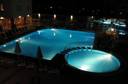 Photo 3 - Futura Hotel