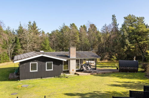 Photo 20 - 3 bedroom House in Blåvand with sauna and hot tub