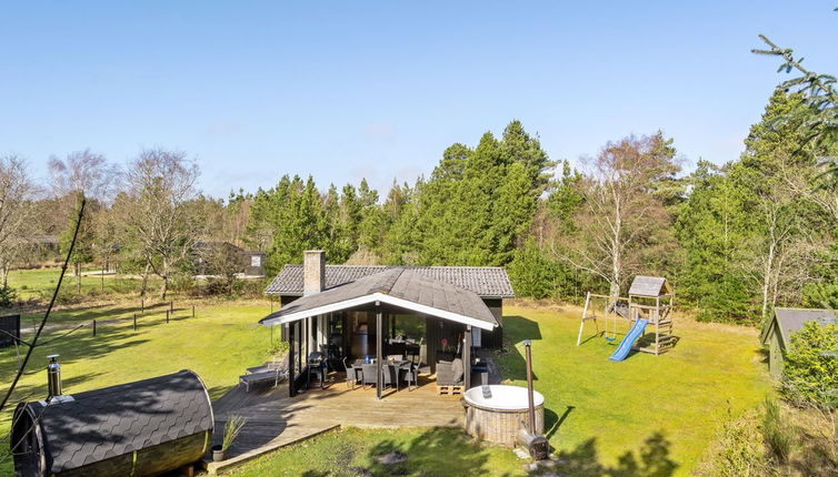 Photo 1 - Maison de 3 chambres à Blåvand avec sauna et bain à remous