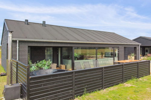 Photo 1 - Maison de 3 chambres à Løkken avec terrasse et bain à remous