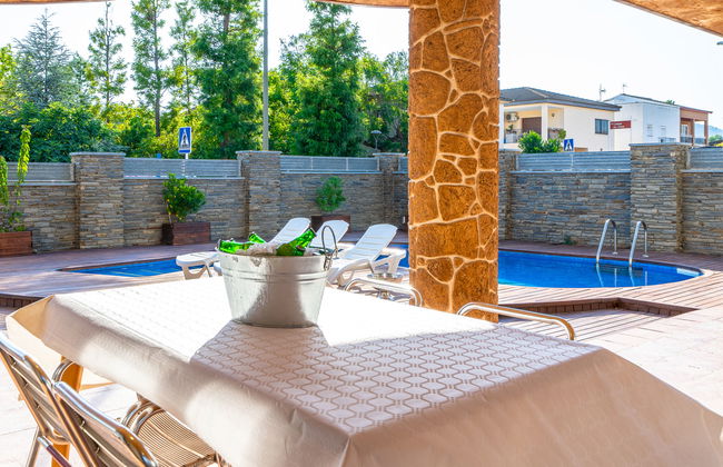 Casa de 6 quartos em Reus com piscina privada e jardim - Foto 48