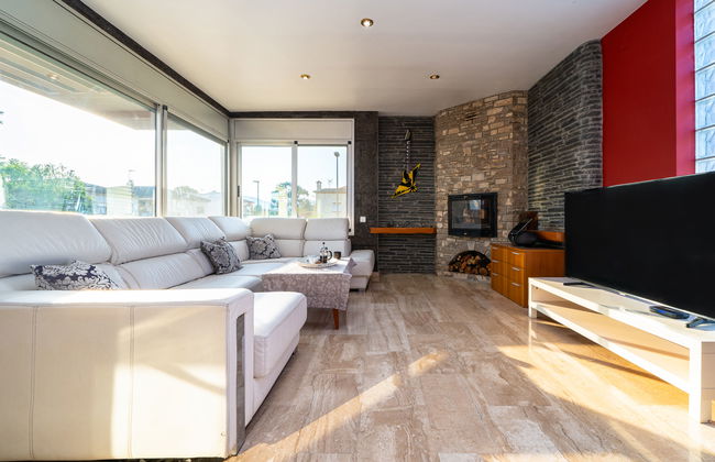 Casa de 6 quartos em Reus com piscina privada e jardim - Foto 9