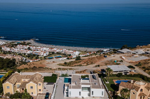 Foto 46 - Casa de 5 quartos em Manilva com piscina privada e vistas do mar