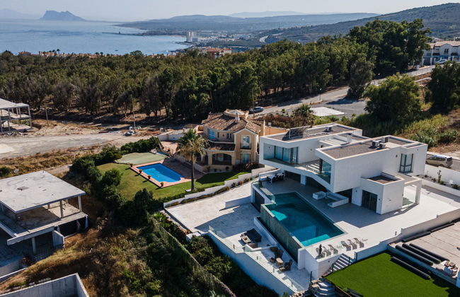 Casa de 7 quartos em Manilva com piscina privada e jardim - Foto 47