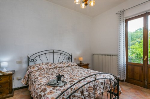 Foto 17 - Haus mit 1 Schlafzimmer in Greve in Chianti mit garten und terrasse