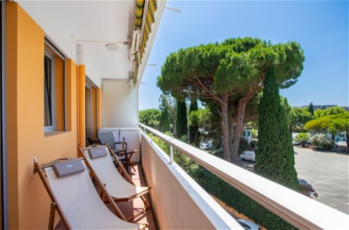 Foto 13 - Apartamento de 1 habitación en Le Lavandou con terraza y vistas al mar