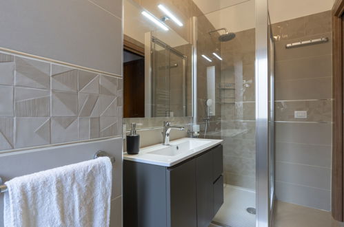 Foto 17 - Apartment mit 1 Schlafzimmer in Sanremo mit blick aufs meer