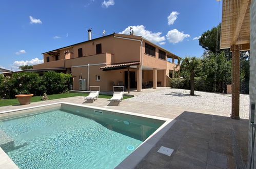 Foto 1 - Casa de 2 quartos em Cecina com piscina privada e jardim