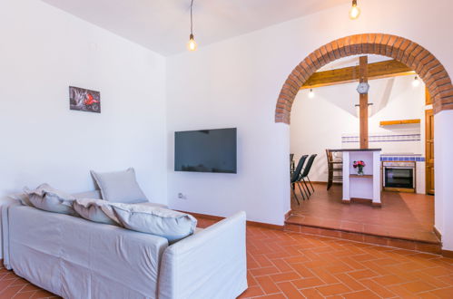 Photo 17 - 2 bedroom House in Cecina with private pool and sea view