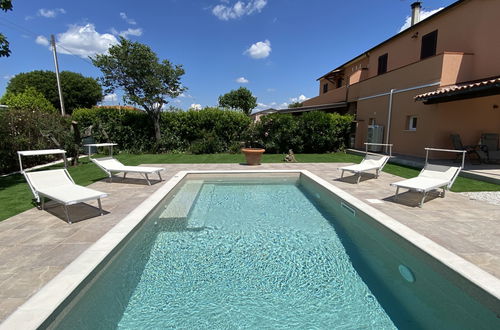 Photo 3 - 2 bedroom House in Cecina with private pool and garden