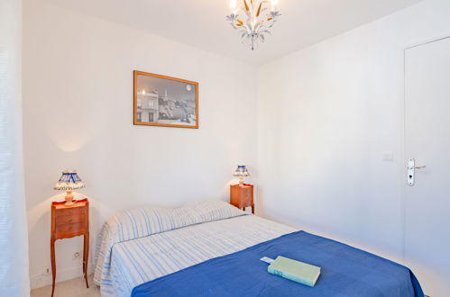 Foto 13 - Apartamento de 1 quarto em Fréjus com vistas do mar