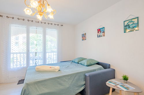 Foto 10 - Appartamento con 1 camera da letto a Fréjus con vista mare