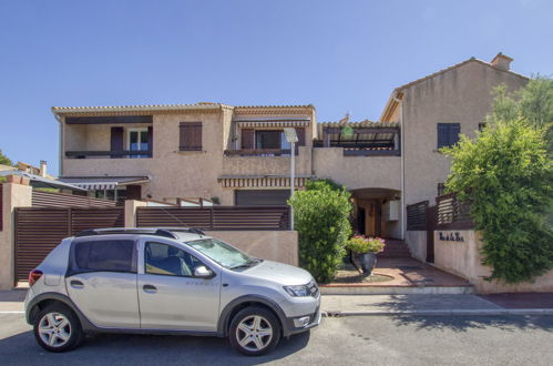 Photo 15 - Appartement en Saint-Cyr-sur-Mer avec jardin et terrasse