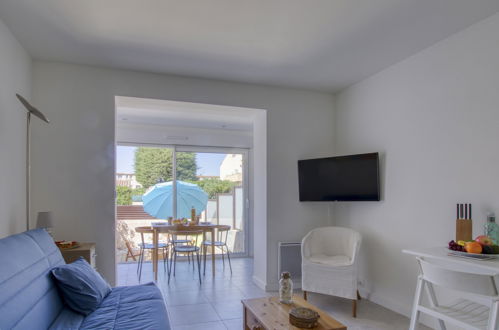 Foto 10 - Apartamento em Saint-Cyr-sur-Mer com jardim e terraço