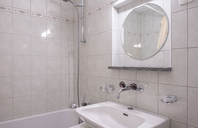 2 bedroom Apartment in Samedan with garden and terrace - Photo 24