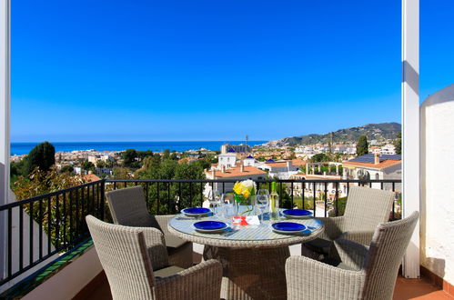 Foto 7 - Apartamento de 2 quartos em Nerja com piscina e vistas do mar