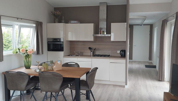 4 bedroom House in Dordrecht with swimming pool and terrace - Photo 3
