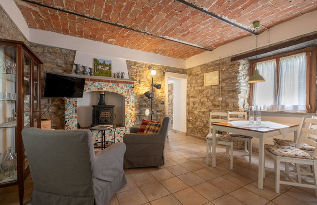 Apartamento de 2 quartos em Monastero Bormida com piscina e jardim - Foto 6