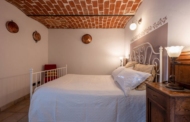 Apartamento de 2 quartos em Monastero Bormida com piscina e jardim - Foto 5