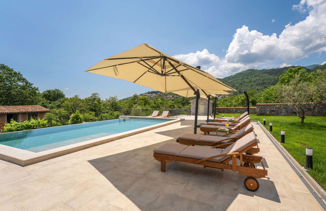 Casa de 4 quartos em Opatija com piscina privada e jardim - Foto 13