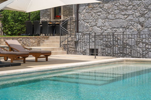 Photo 21 - Maison de 3 chambres à Opatija avec piscine privée et jardin