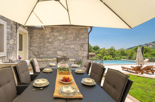 Foto 16 - Casa de 3 quartos em Opatija com piscina privada e terraço