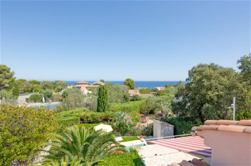 Foto 28 - Casa de 4 quartos em Roquebrune-sur-Argens com piscina privada e vistas do mar